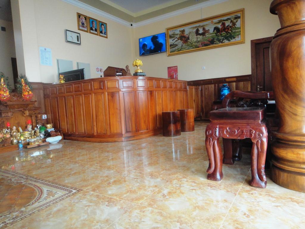 Ly Mengly Guesthouse 贡布 外观 照片