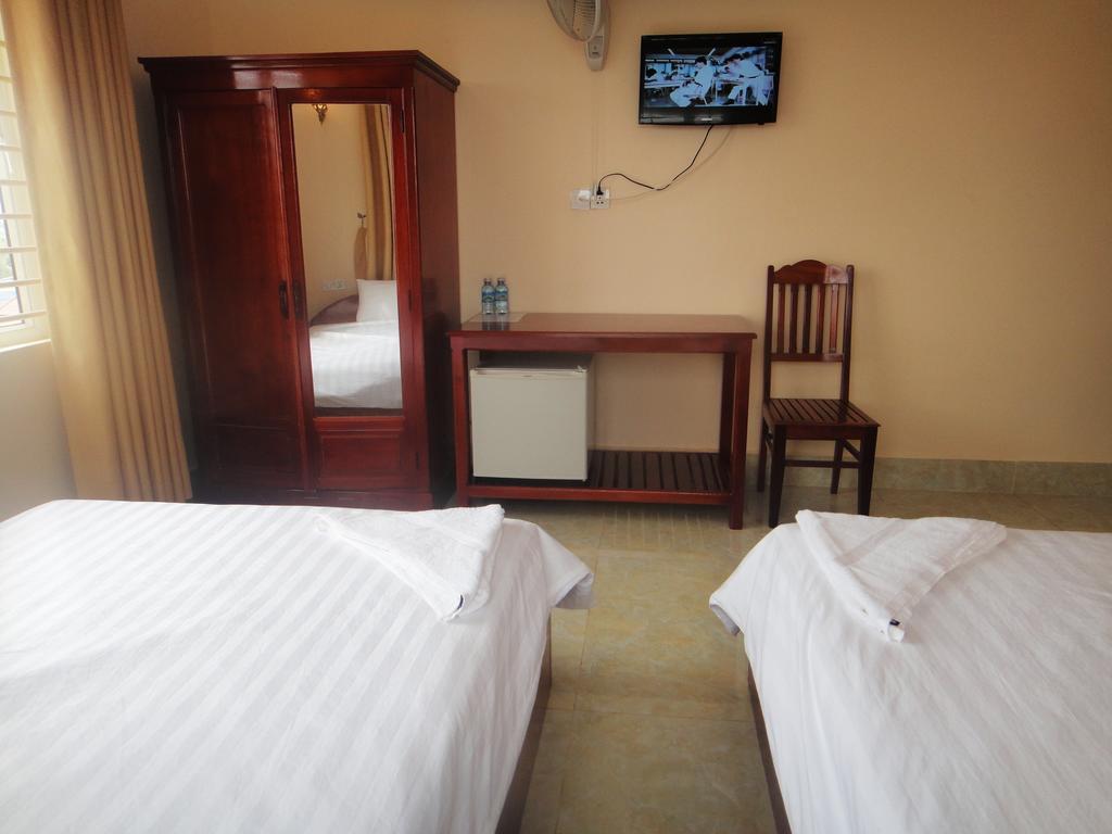 Ly Mengly Guesthouse 贡布 客房 照片