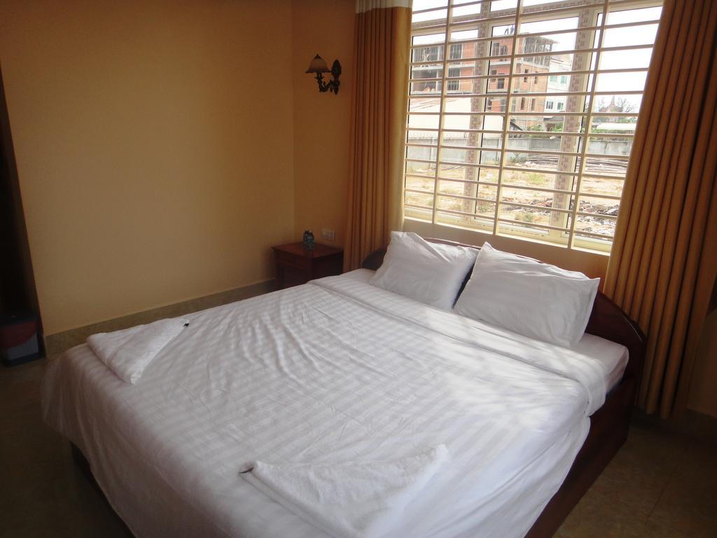 Ly Mengly Guesthouse 贡布 客房 照片
