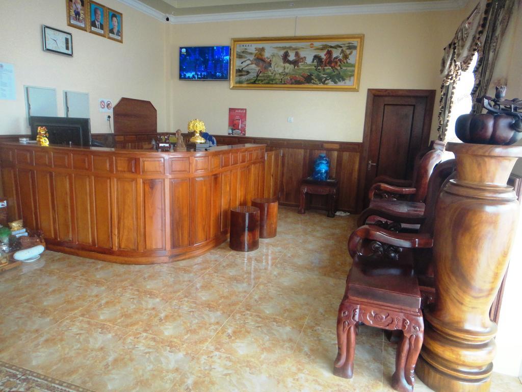 Ly Mengly Guesthouse 贡布 外观 照片