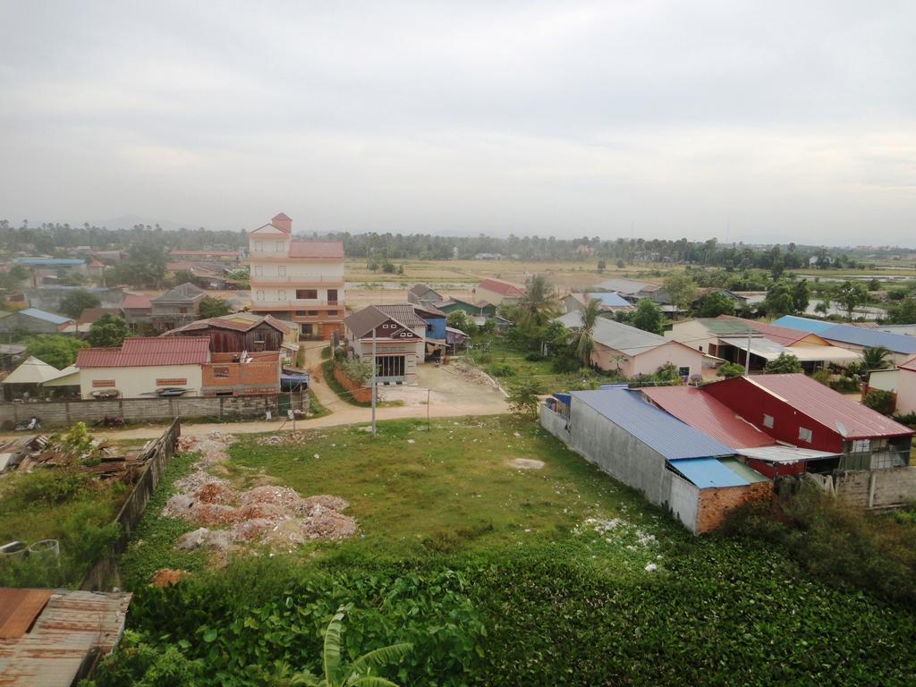 Ly Mengly Guesthouse 贡布 外观 照片