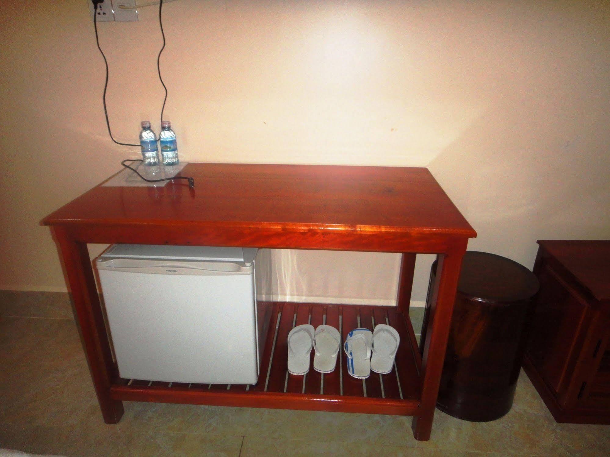 Ly Mengly Guesthouse 贡布 外观 照片